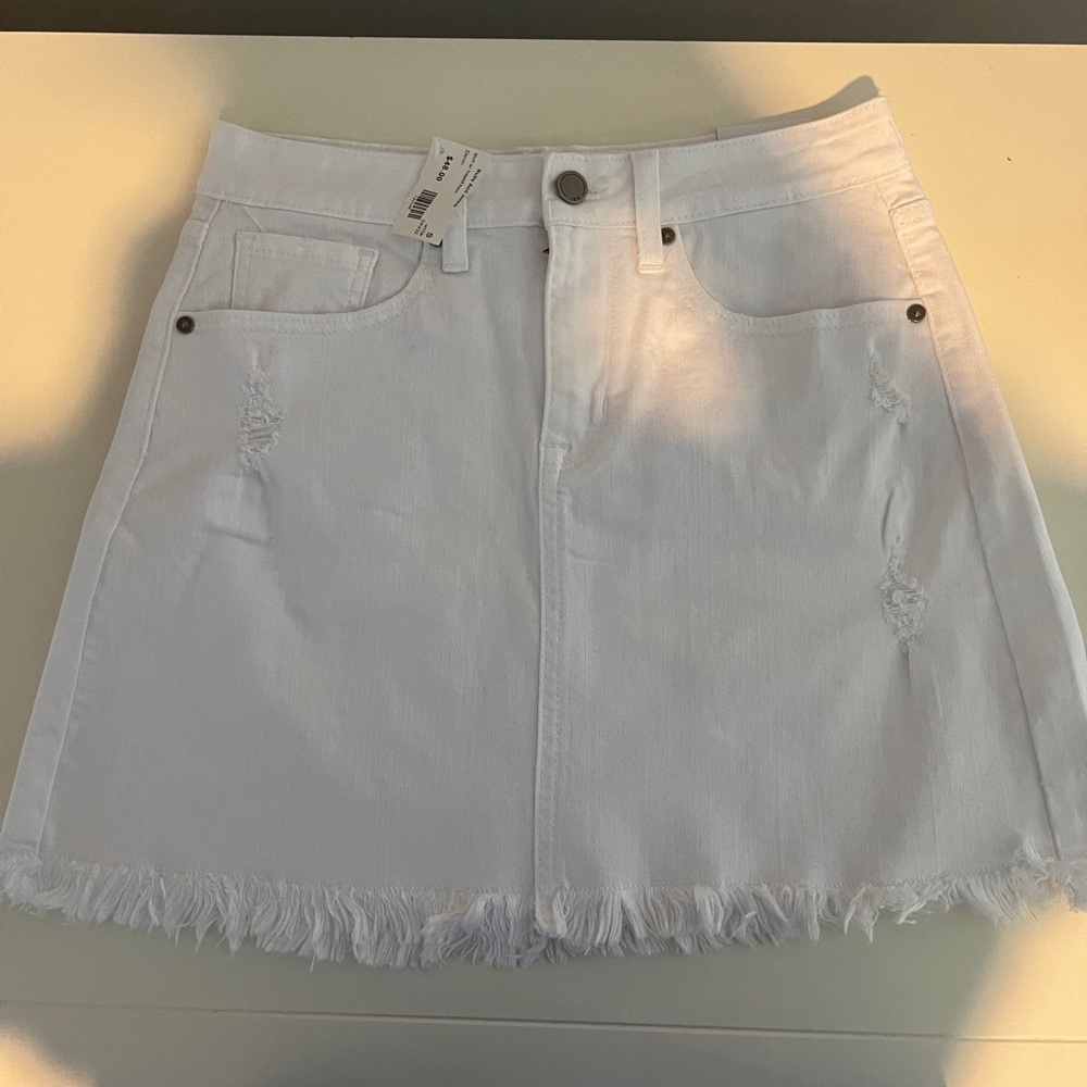 NWT Ruby & Jenna Size S White Denim Skirt